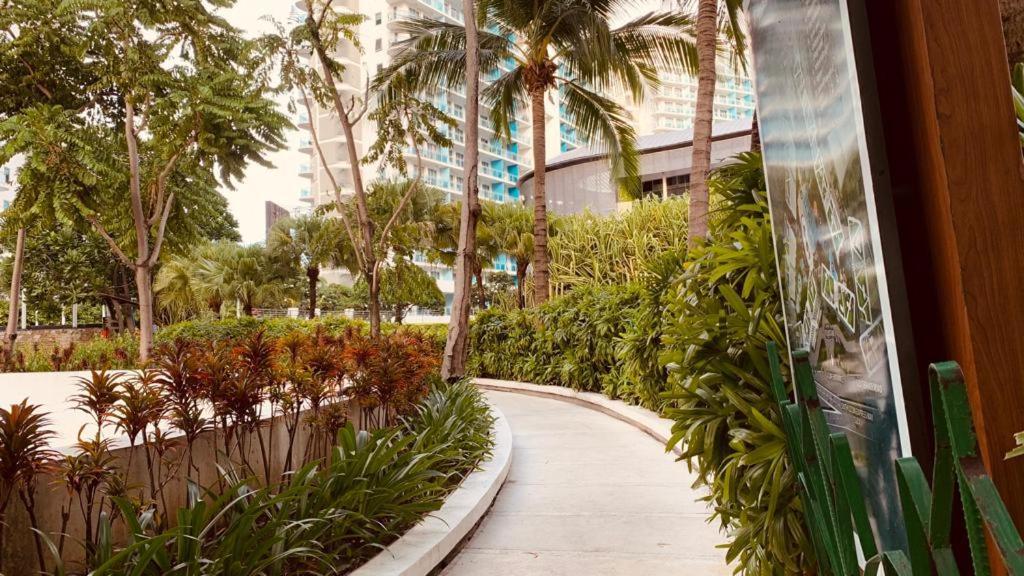 Azure Urban Resort Paranaque City Exterior foto